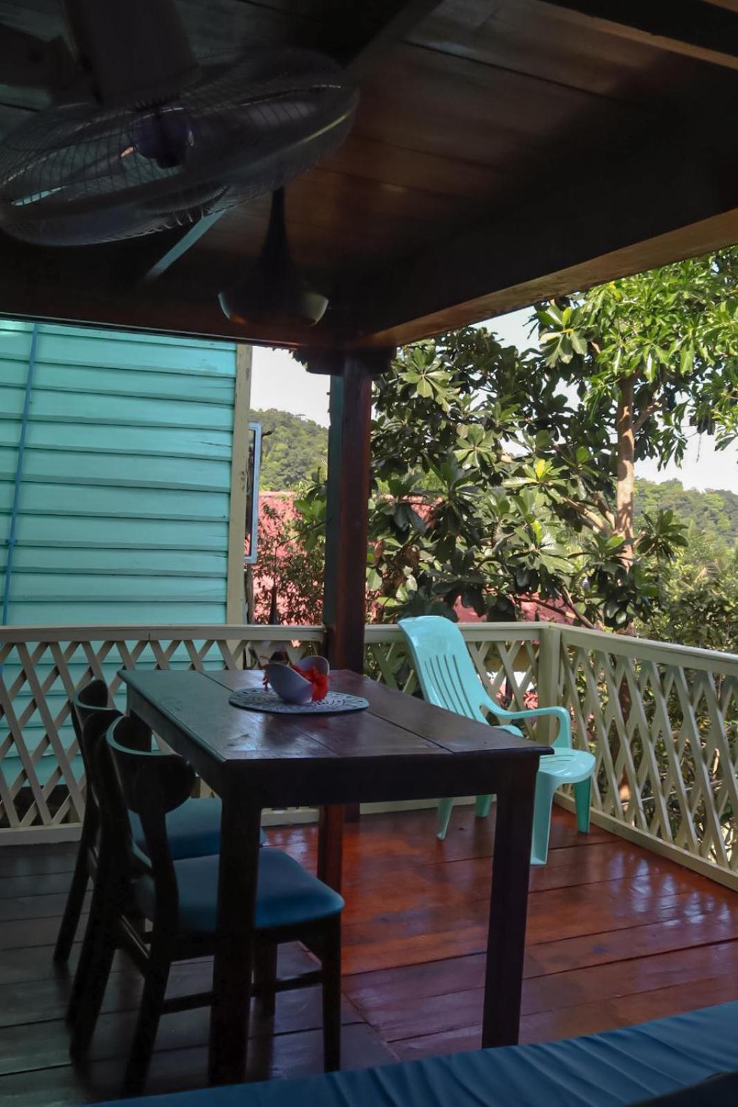 Toto Pizza Bungalows And Sea View Restaurant Sok San Village Экстерьер фото